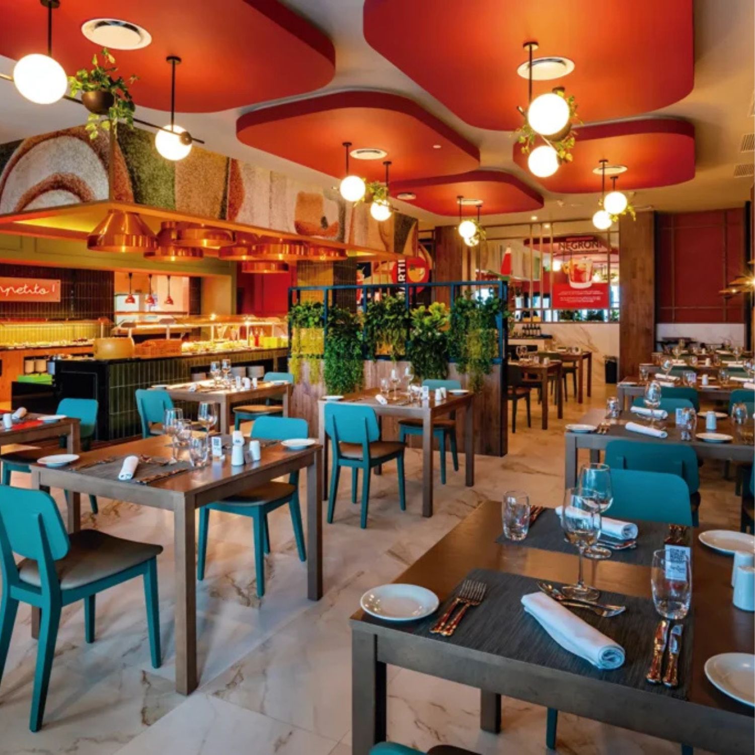 Restaurants & Cafes